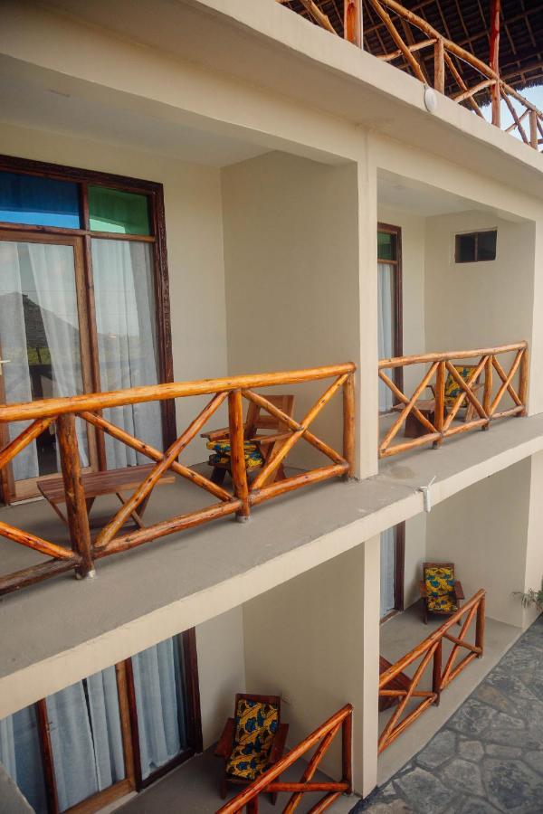 Ocean Breeze Hotel Nungwi Exterior photo